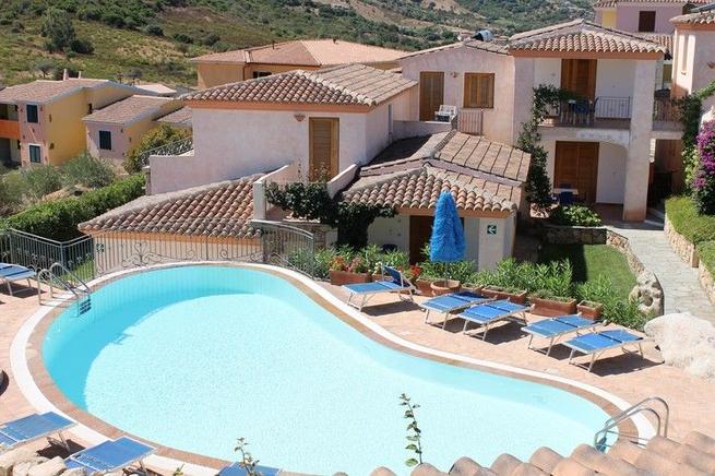 Sardinien Sardinien Ferienwohnung für 4 Personen, mit Hund, Pool in